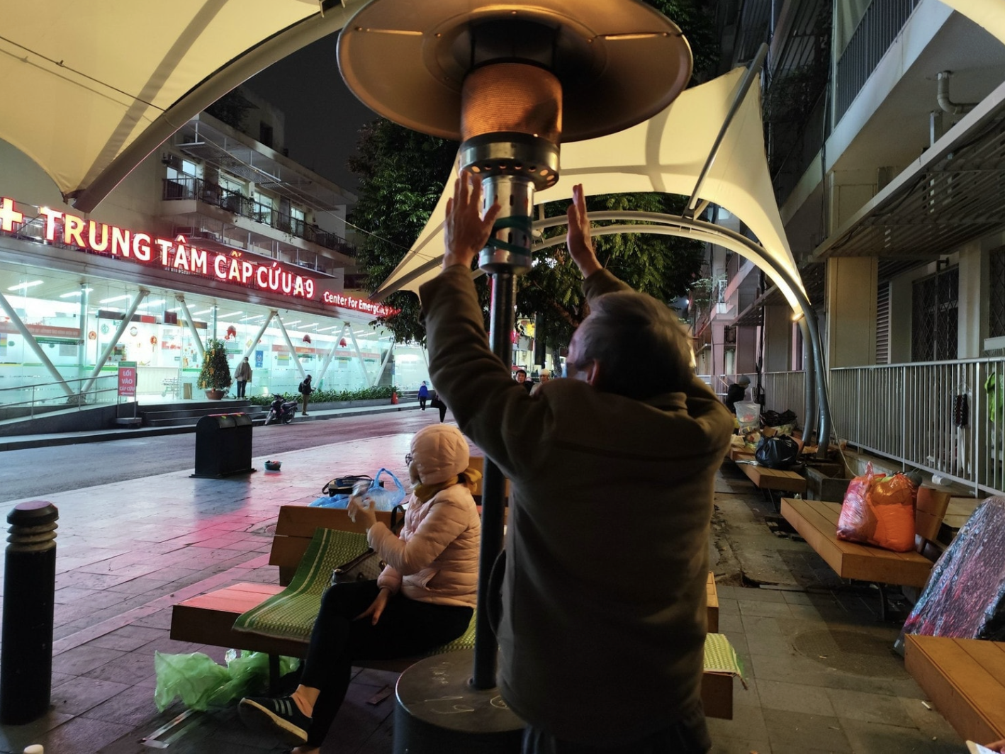 Hà Nội chủ động ứng phó rét đậm, rét hại, bảo vệ sức khỏe người dân